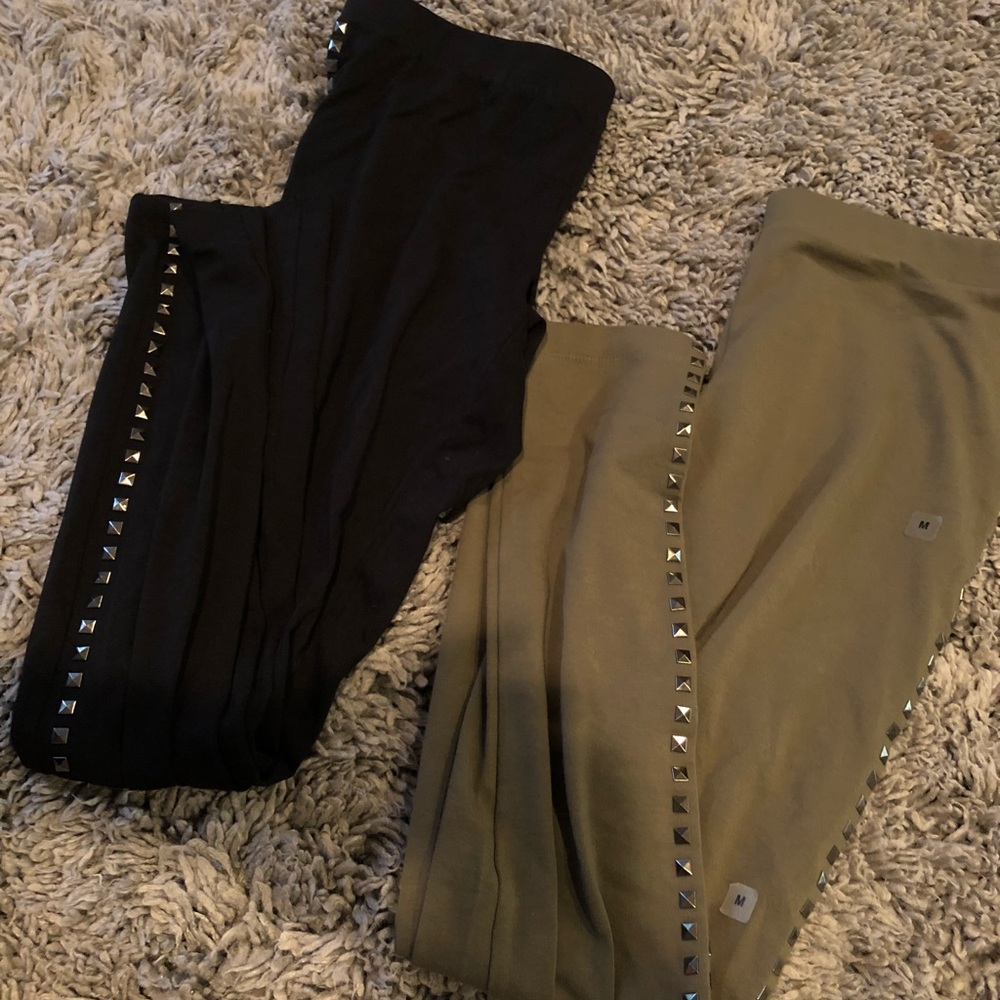 Green Pair of Express Studded Leggings